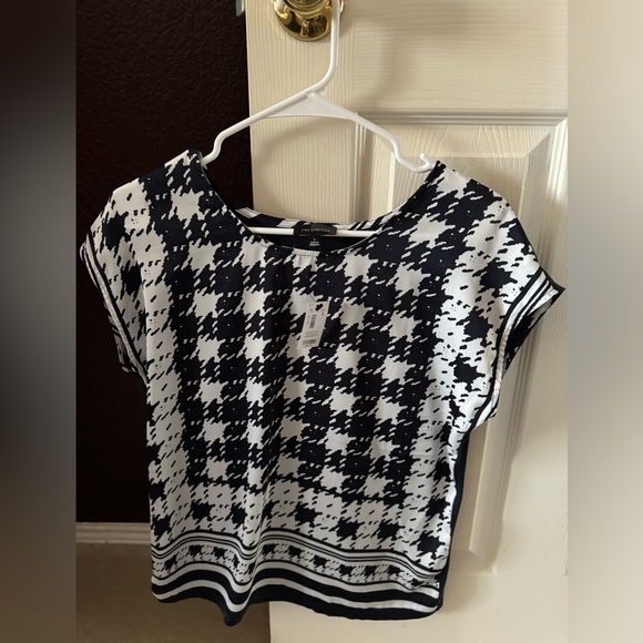 Navy and white blouse - NWT - new with tags - Picture 1 of 1